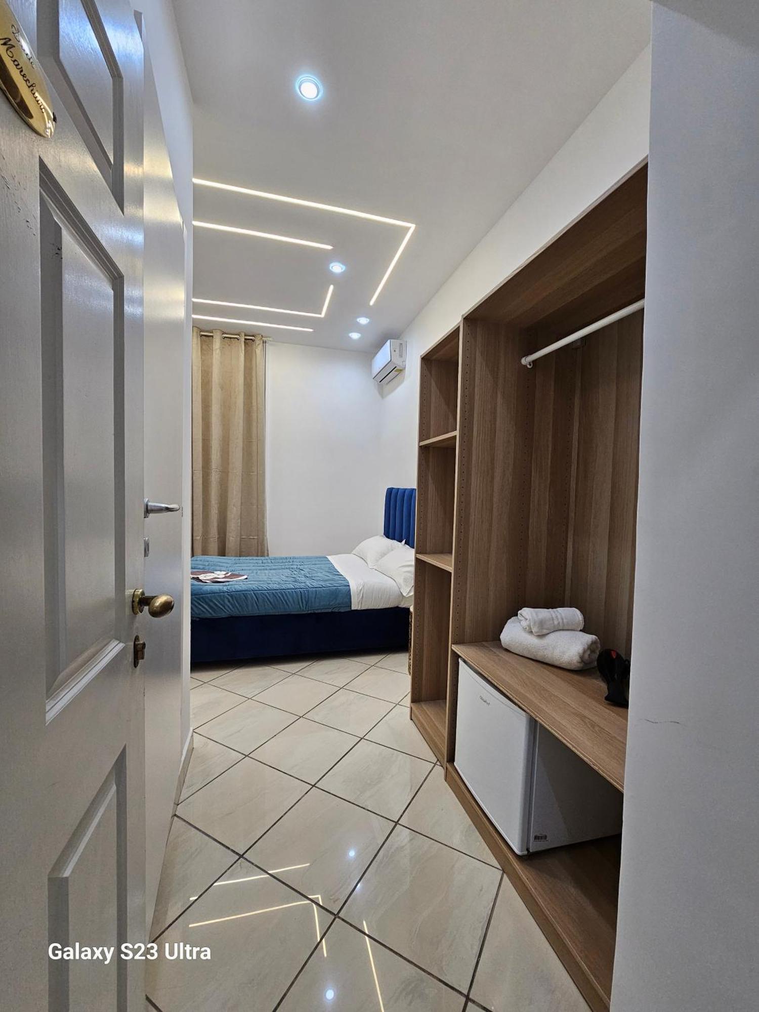 B&B Napoli Centrale Room&Jacuzzi Exterior photo