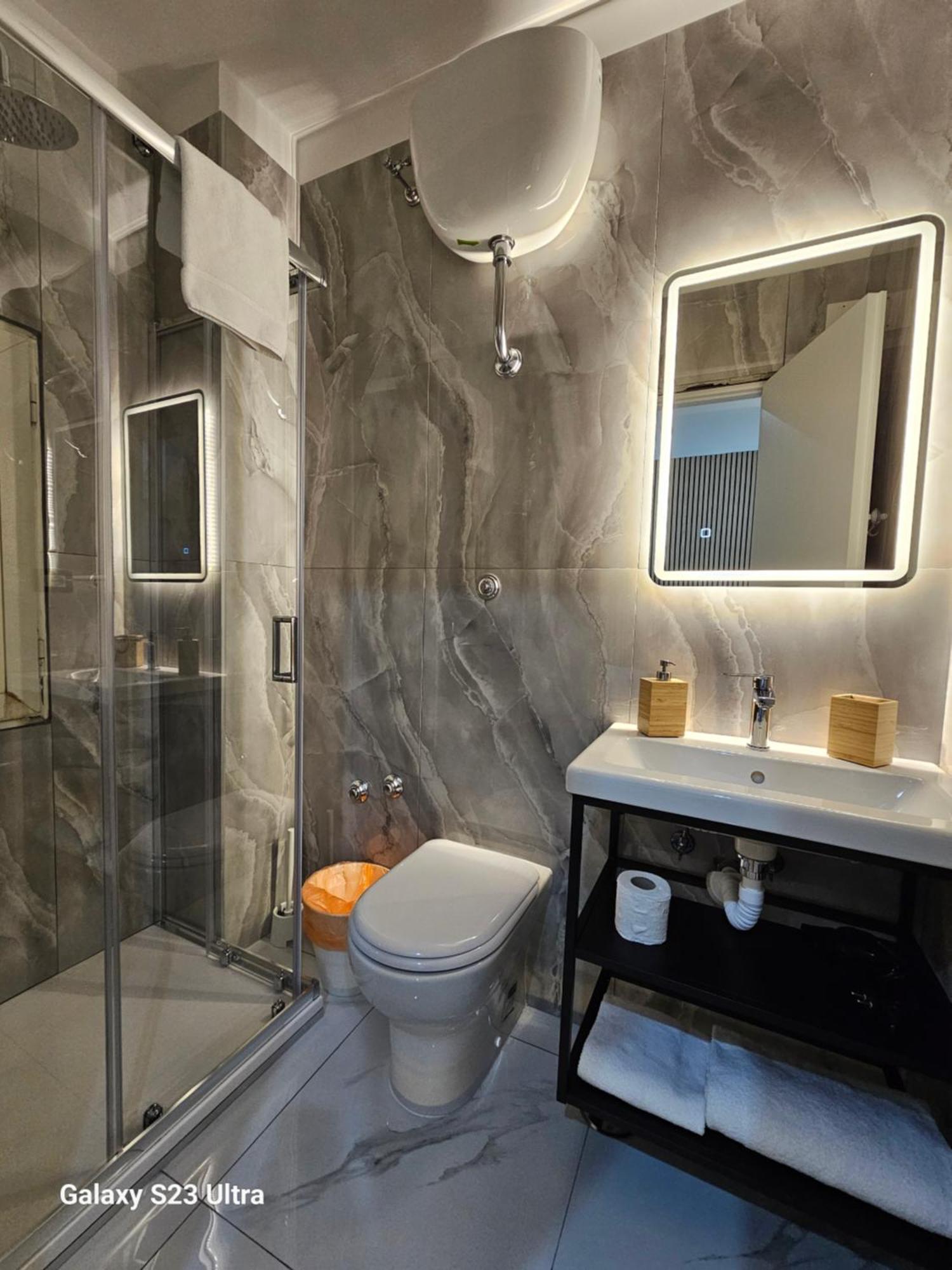 B&B Napoli Centrale Room&Jacuzzi Exterior photo