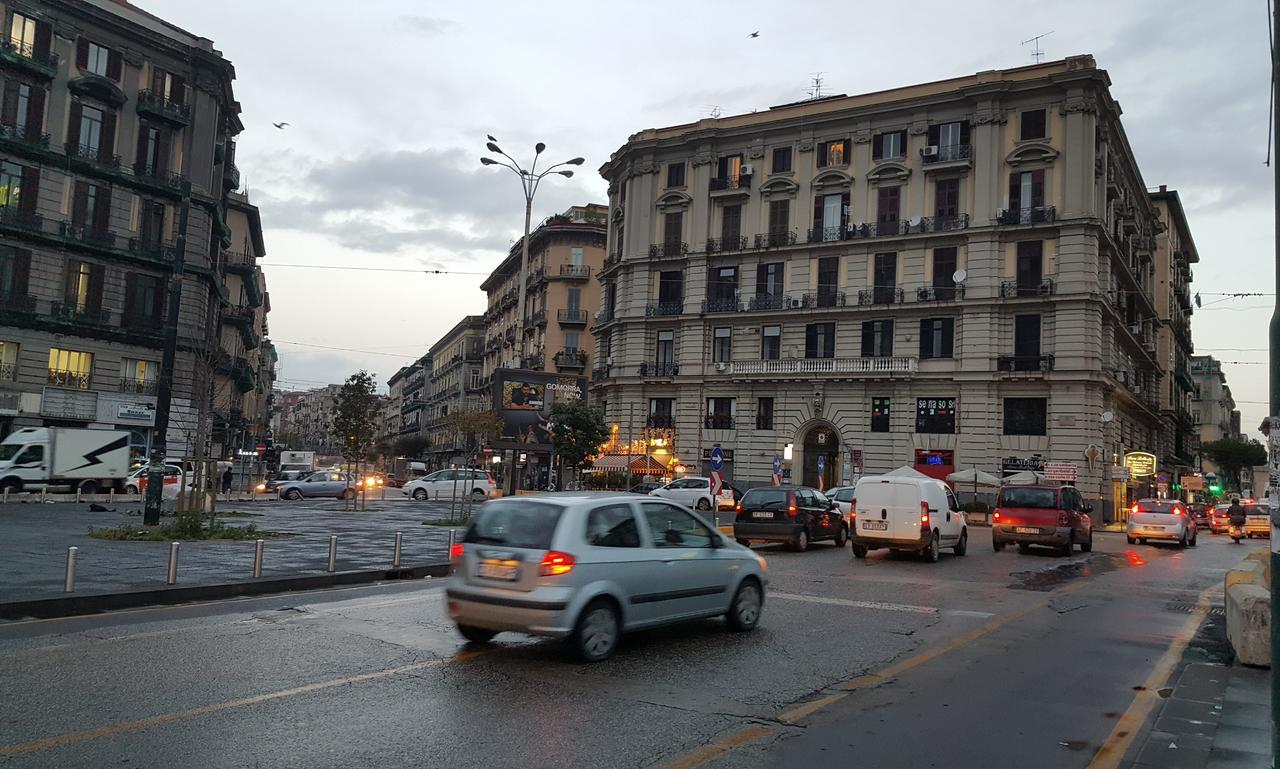 B&B Napoli Centrale Room&Jacuzzi Exterior photo